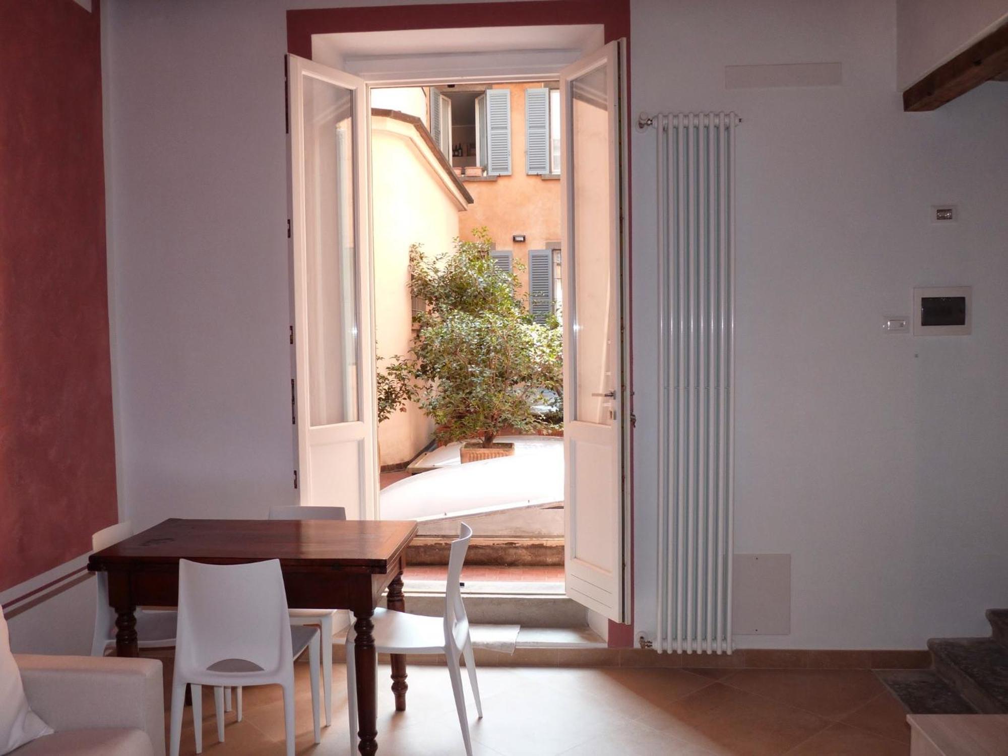 Flora Inn, Super Sweet Studio - Centro Bergamo Eksteriør bilde