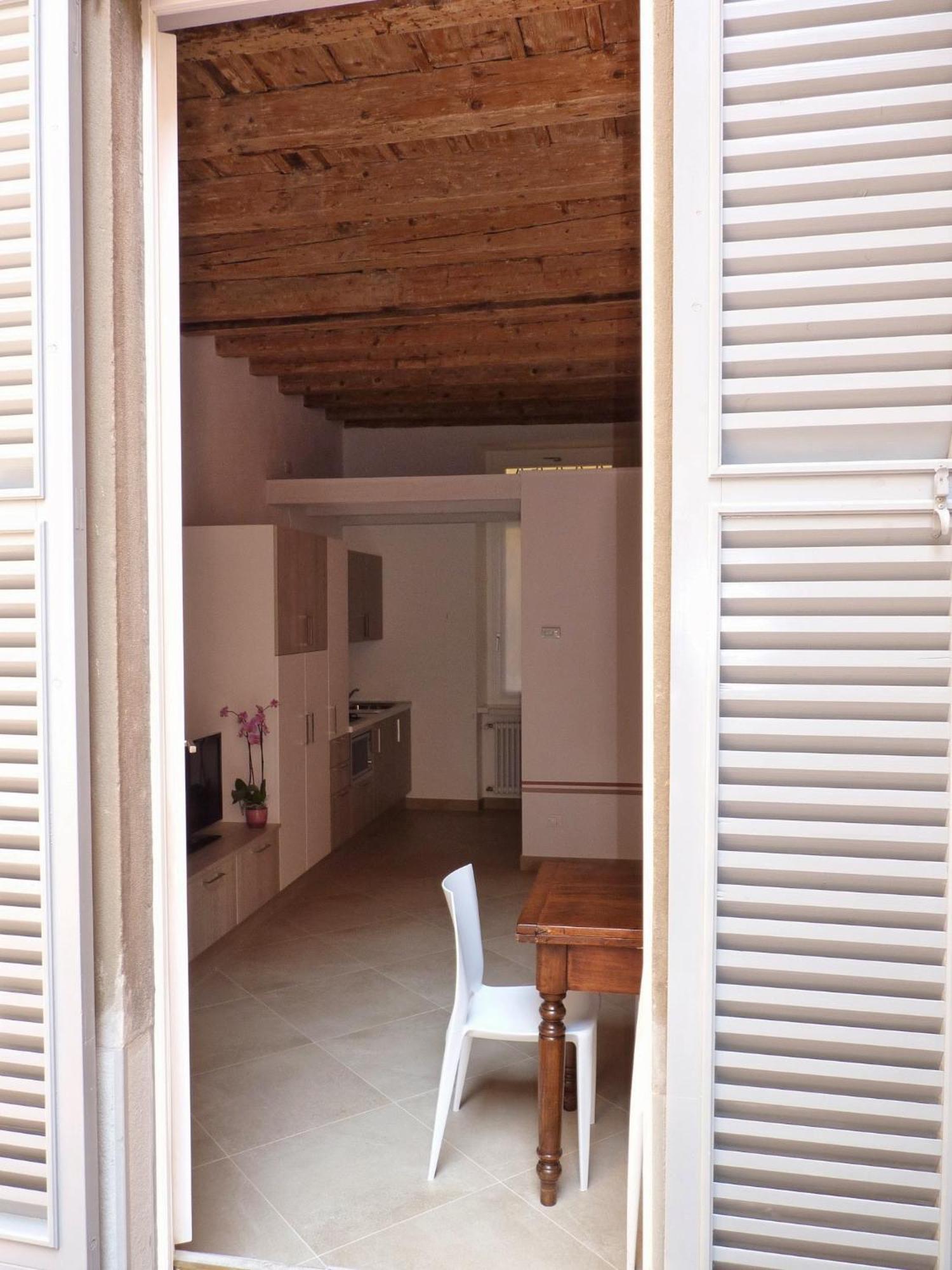 Flora Inn, Super Sweet Studio - Centro Bergamo Eksteriør bilde