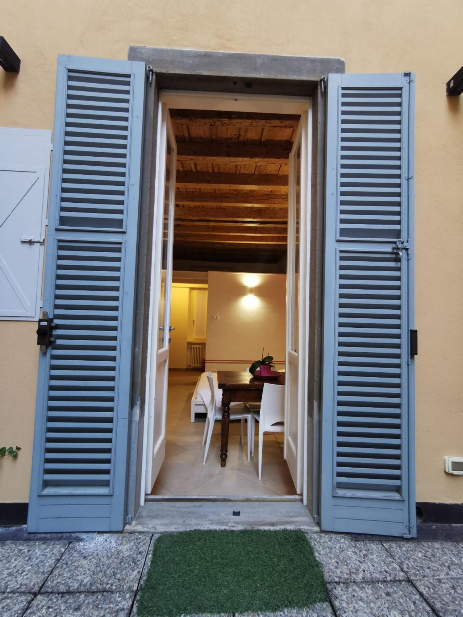 Flora Inn, Super Sweet Studio - Centro Bergamo Eksteriør bilde